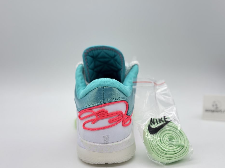 Nike Lebron XXII XMAS Noi Originali (42; 42,5)