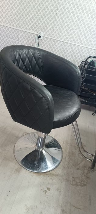 Парикмахерский вещи продается