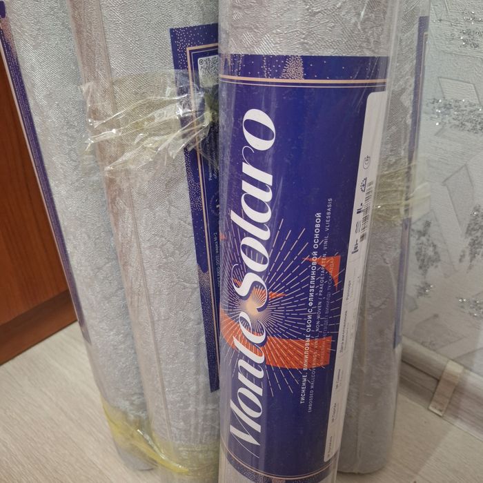 Продам новые обои . Россия. 7рулонов