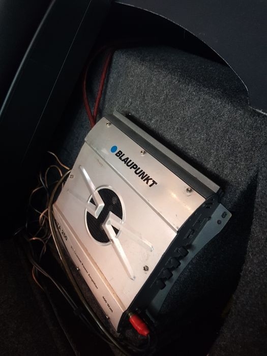 Subwoofer / boxa auto MNC 800W + amplificator 400W