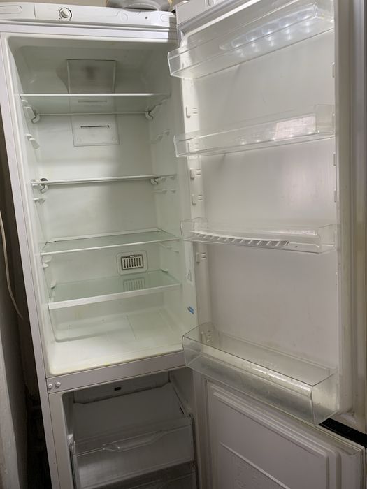 Продам золодильник Индезит