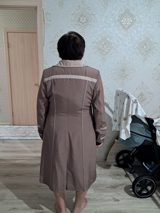 Продаётся плащ, размер 50-52