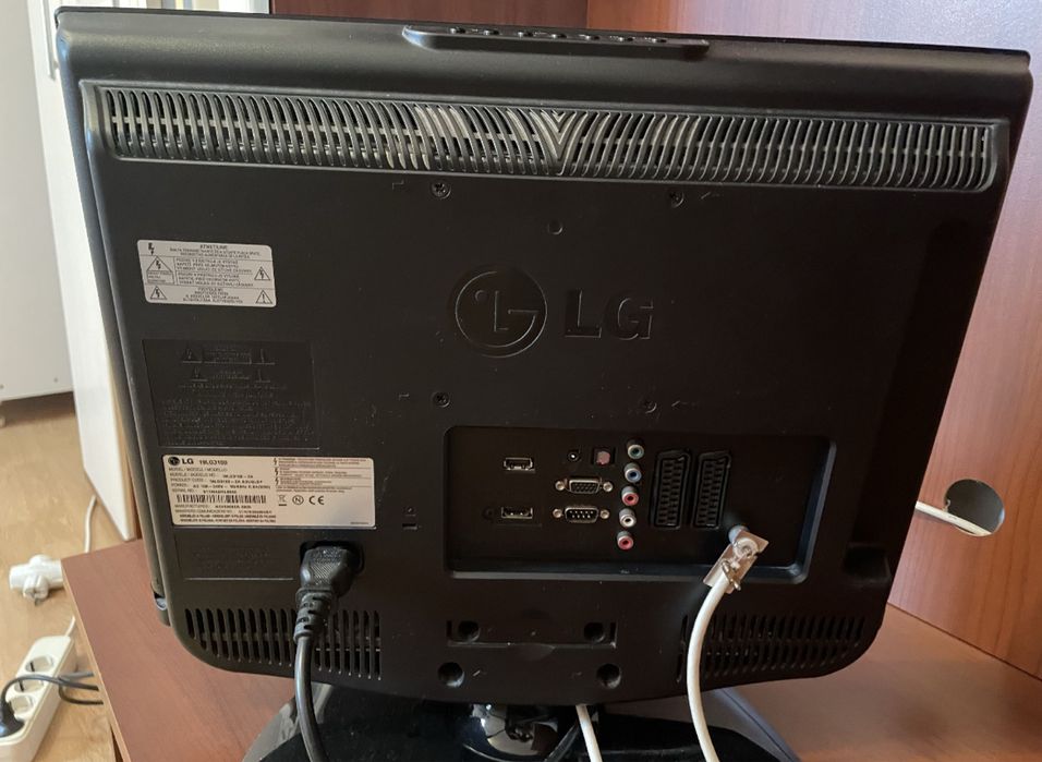 Televizor 48 inc.