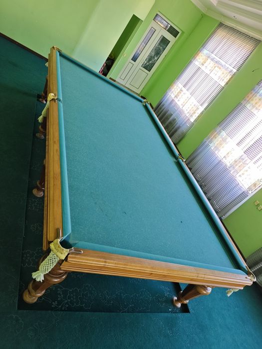 Бильярдный стол из мрамора в отличном состоянии