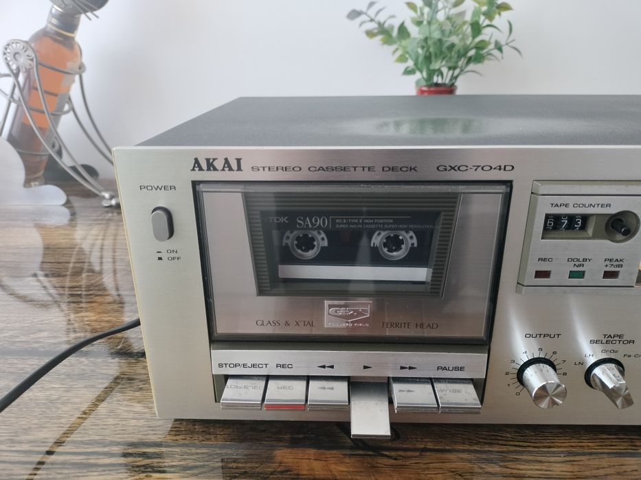 Platine Cassette AKAI GXC-704D – Vintage Stéréo – Occasion