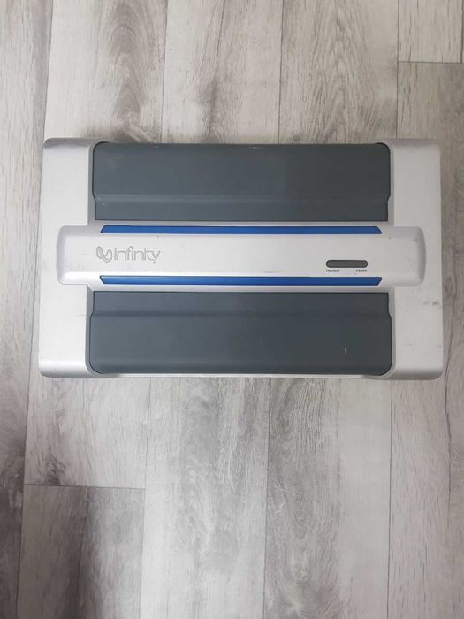 Усилитель INFINITI.