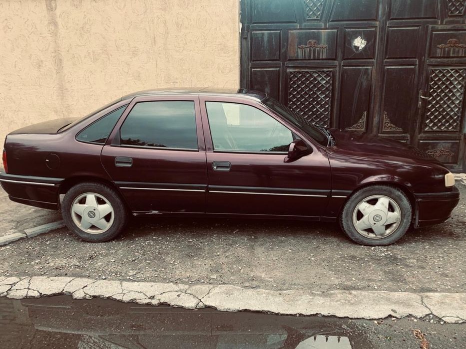 Opel Vektra a 1995