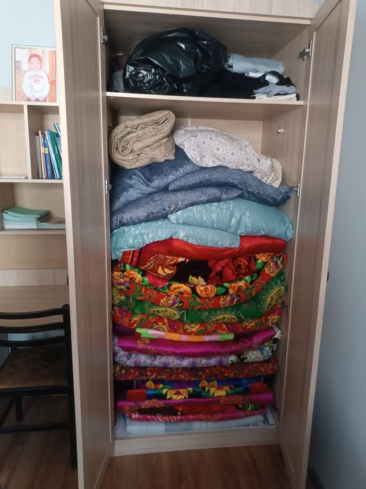 Продам шкаф в детскую