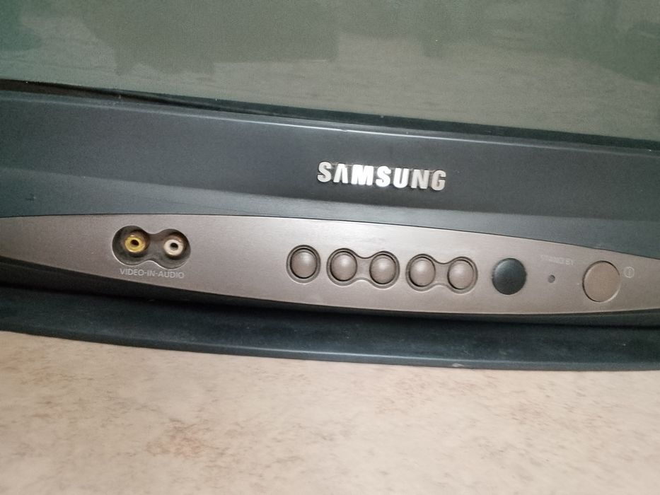 Продается телевизор Самсунг