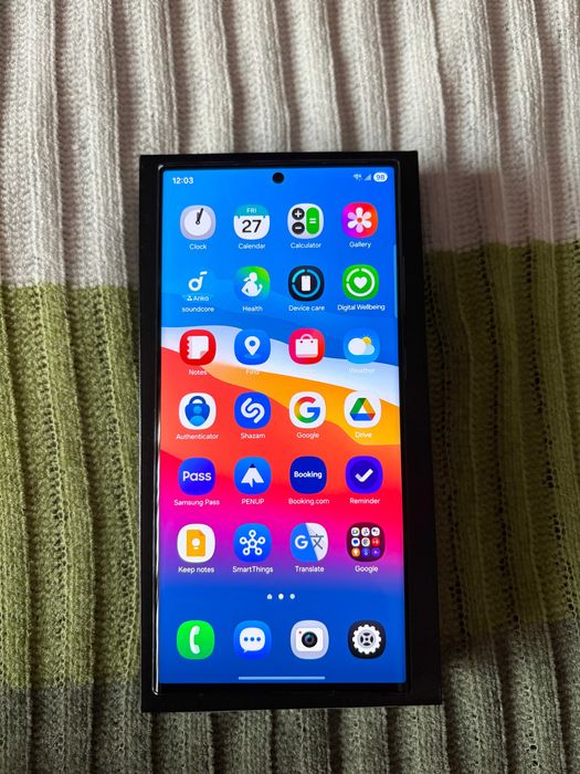 Samsung S23 Ultra 256gb с гаранция.