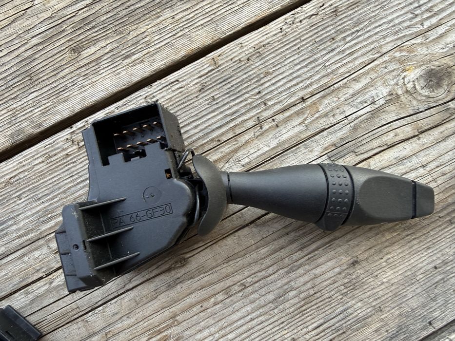 Maneta semnalizare stergatoare ford fiesta fusion