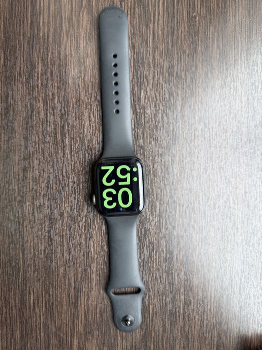 Apple Watch Series 6 44mm (Б/У)