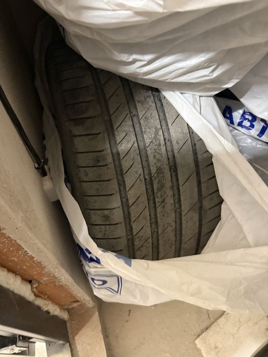 Гуми kumho ecsta 315/35 R20