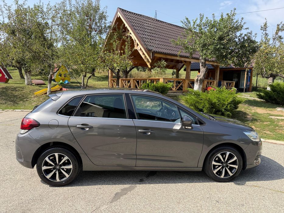 Citroën C4 1.2 THP - 130 CP - CarPlay - LED