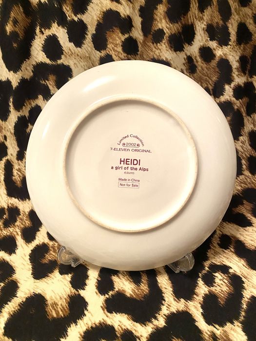 Тарелки детские 2002 год