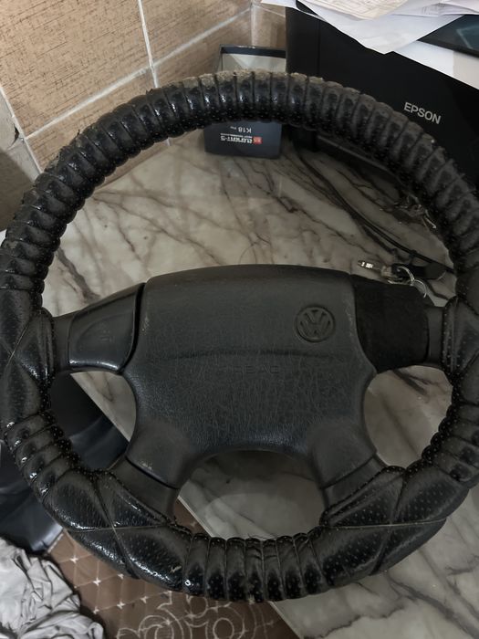 Руль пассат б4