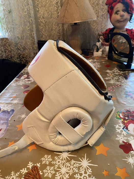 Продам шлем для тренировок