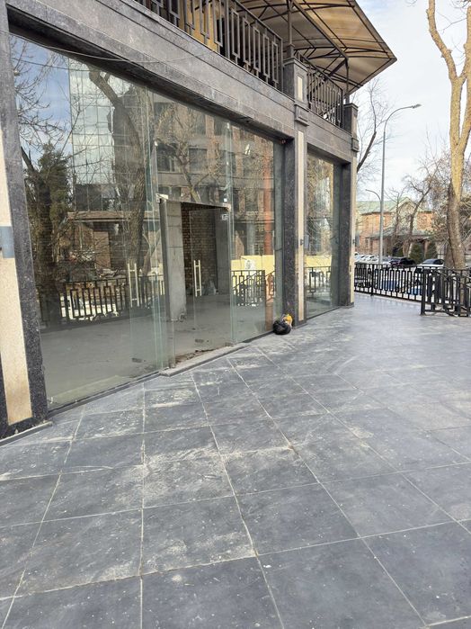 Сдается в аренду КОММЕРЧЕСКОЕ ПОМЕЩЕНИЕ на долгий срок