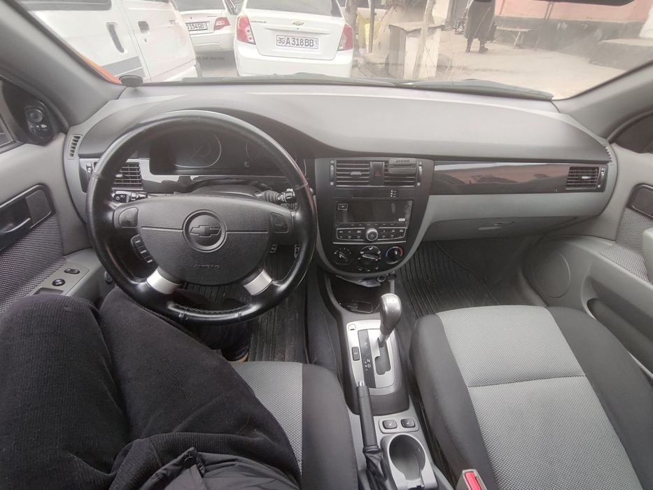 Gentra 2022 qora Срочна Сотилади !