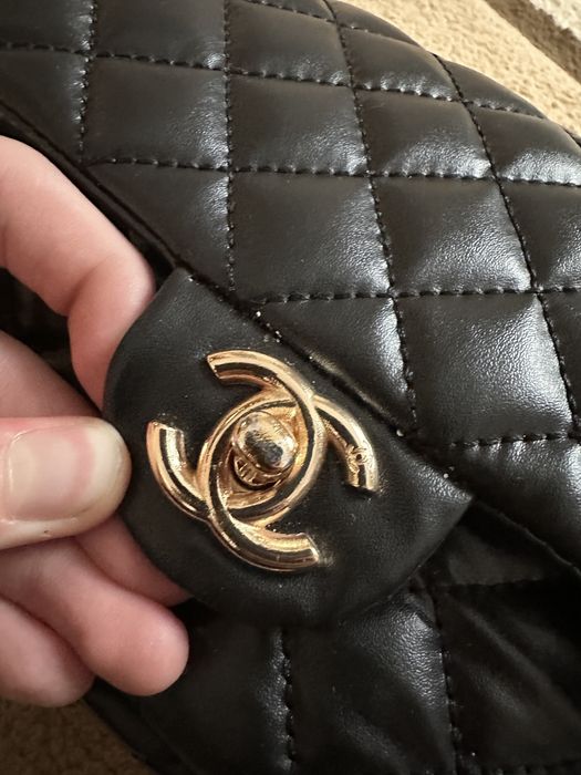 geanta chanel foarte buna