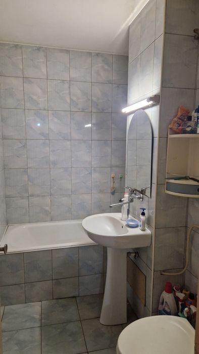 Apartament 3 camere de vânzare - proprietar