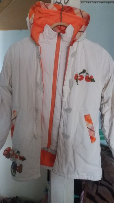 Демисезонна куртка-двойка на девочку 9-11 лет