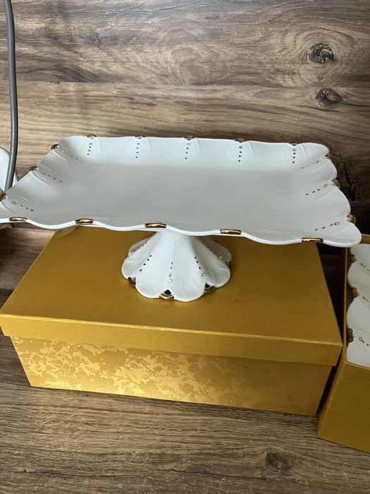 Продам посуду по 5000 тенге.