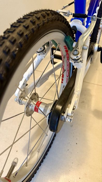 Bicicletă copii Woom 3 – ediție specială Purple/Blue +casca