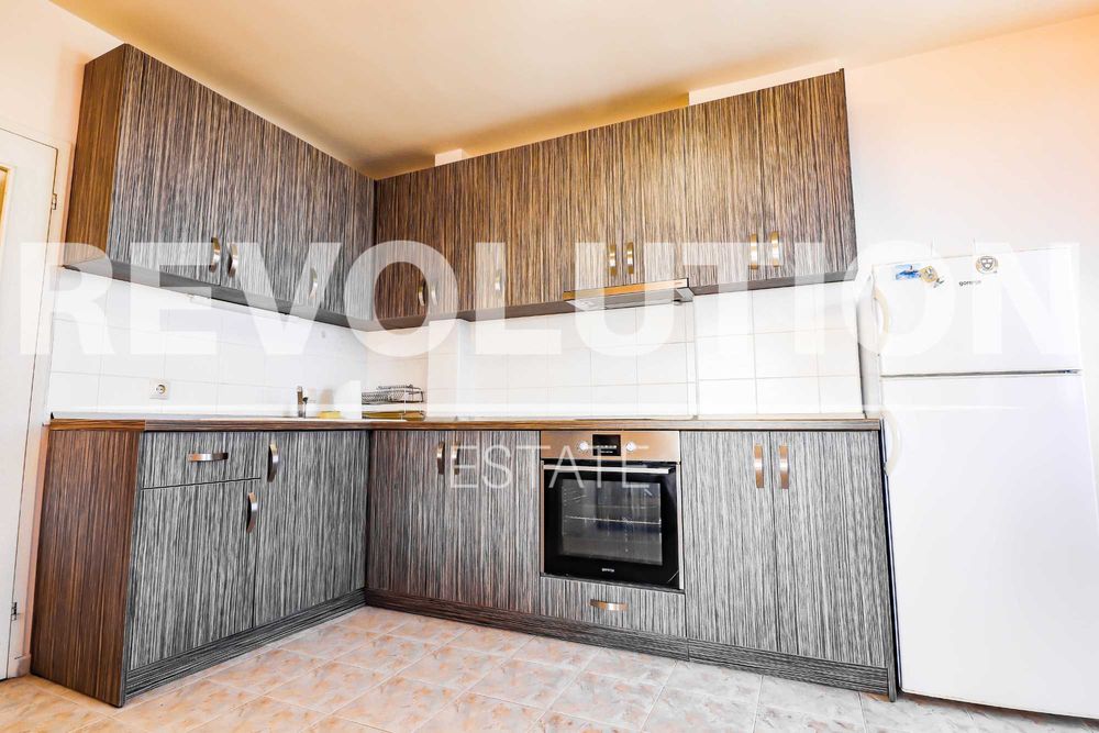 Дава се под наем Тристаен апартамент в Варна, Чайка - 135 кв.м за 625 € - Снимка #2