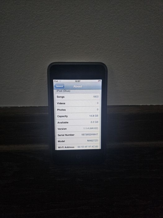 Ipod Toch A1213 plus Boxa portabila Logitech cadou