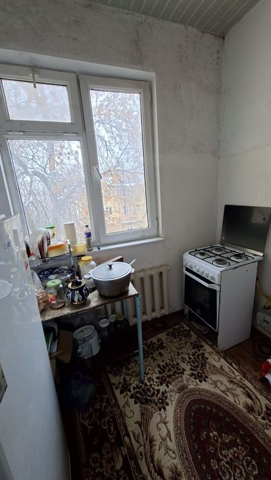 Сотилади Чилонзор 12 квартал 2 хонали