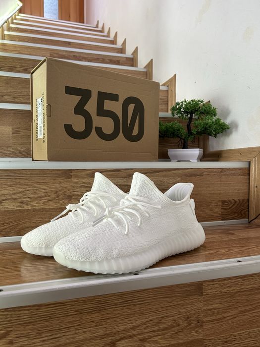Yezzy 350 white