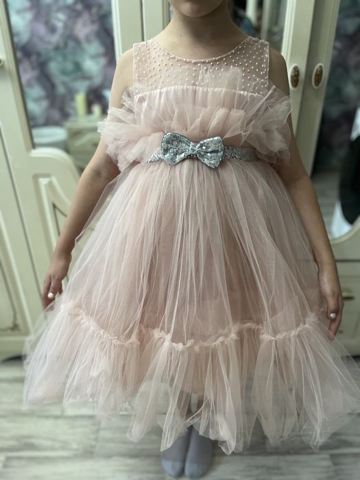 Платье в отличном состоянии