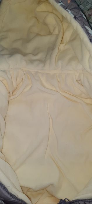 Продам красивый детский комбинезон 3-9мес.