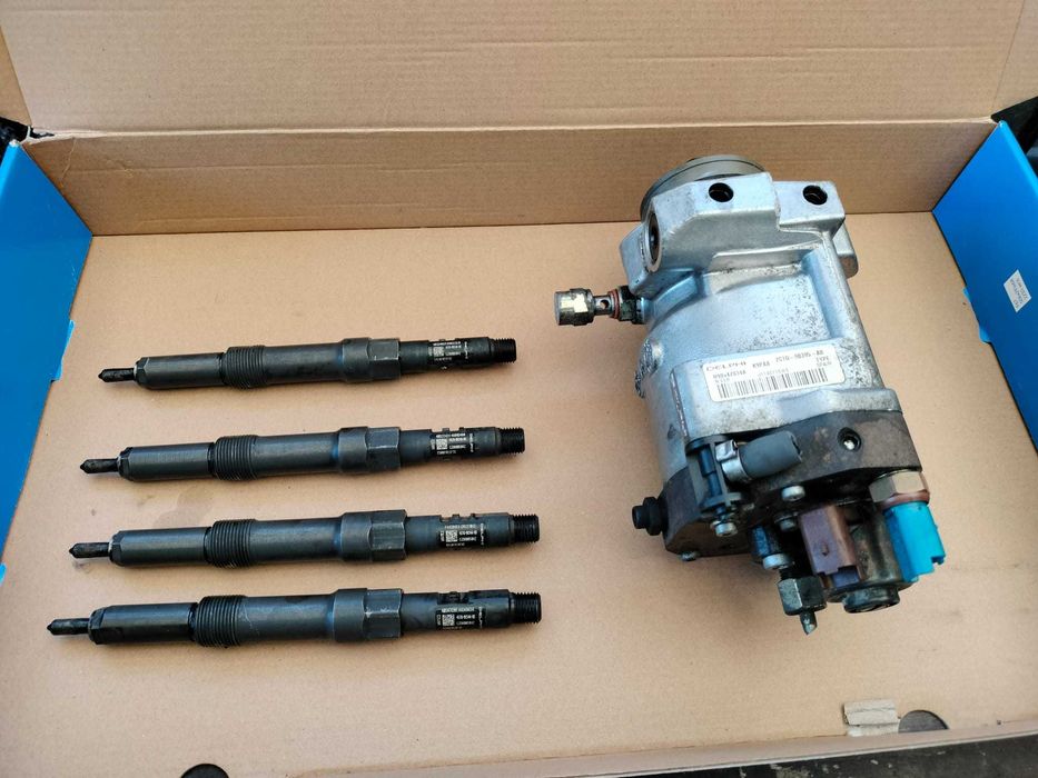 FORD Mondeo 2.0 diesel tdci pompa R9044Z034A injectoare EJDR00504Z