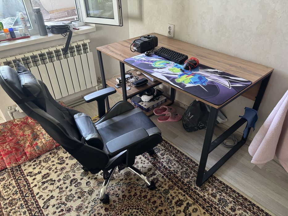 Срочно продам стол