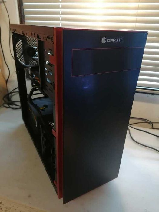 unitate gaming i3 a7a gen , 16 gb DDR4 ,placa video rx 470 8 gb dedicat , ssd 256 gb / hdd 1 tb
