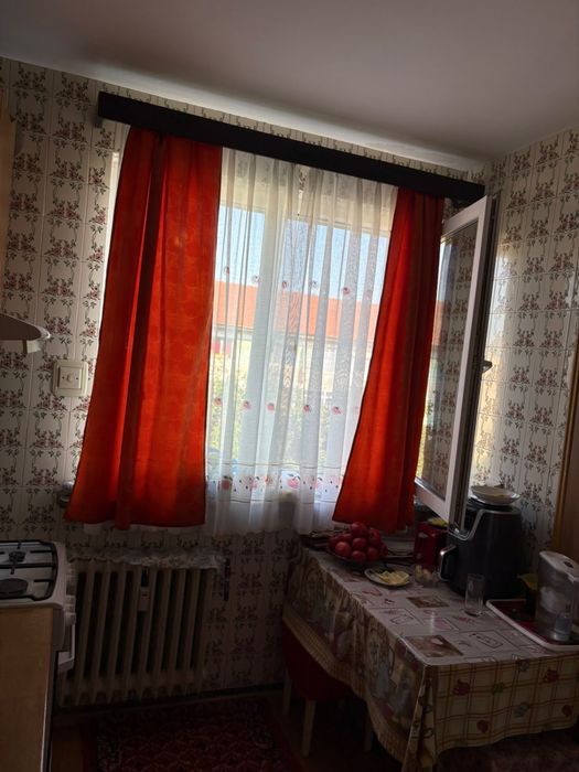 Apartament 3 camere zona Institut Craiova