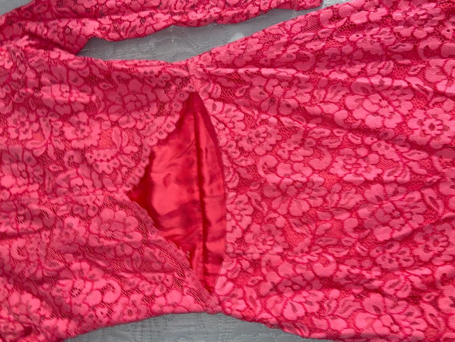 Rochie de dantelă mărimea 32