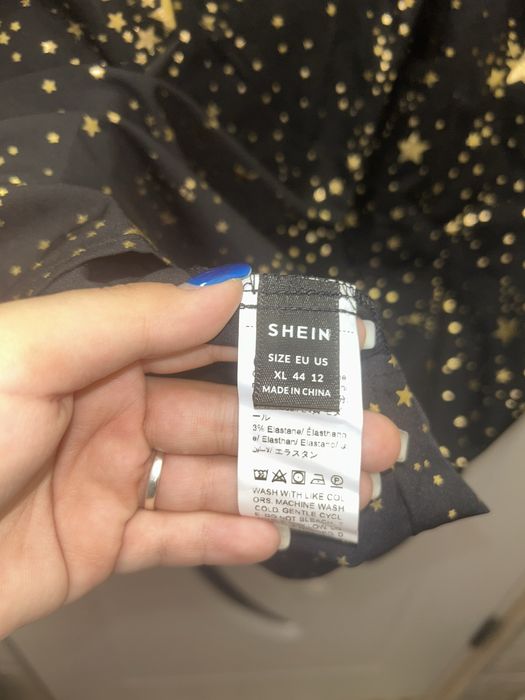 Rochie de petrecere neagra cu auriu