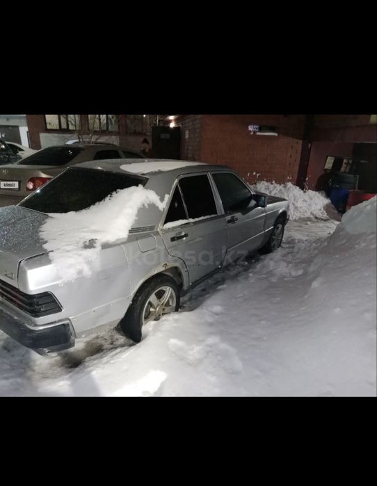 Mersedes 190e 2.0 литра