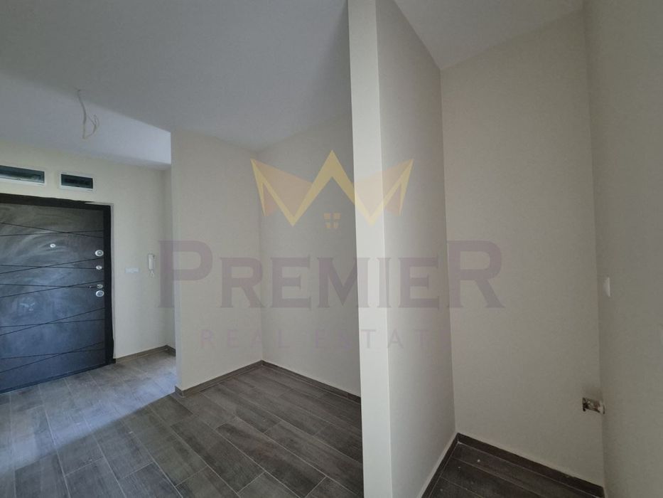 Продава се Тристаен апартамент в Бургас, Меден рудник - зона Д - 93 кв.м за 1615 €/кв.м - Снимка #10