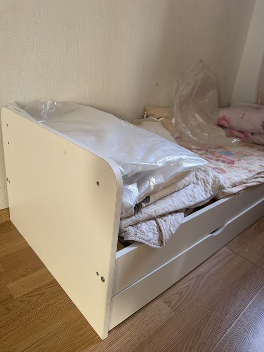 Продам кровать колыбельную