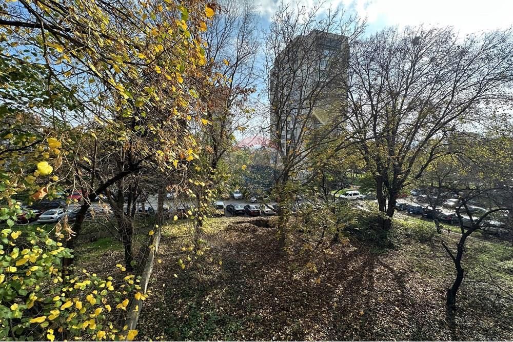 Двустаен апартамент с отделна кухня