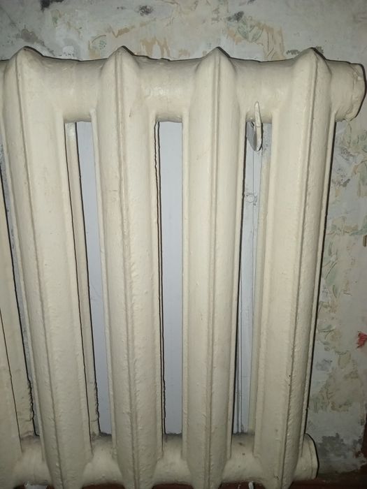 Батарея чугунная