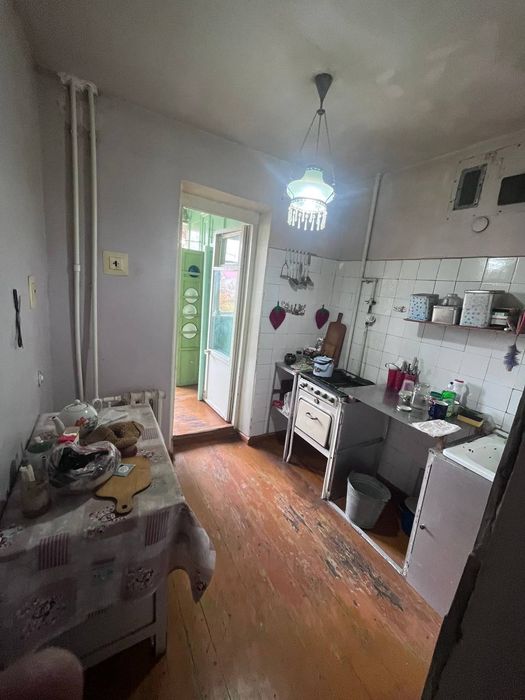 Продаю 4х ком кв Миробадский район,  улица Олтинкуль