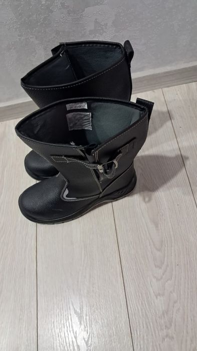 Продам кирзовые сапоги