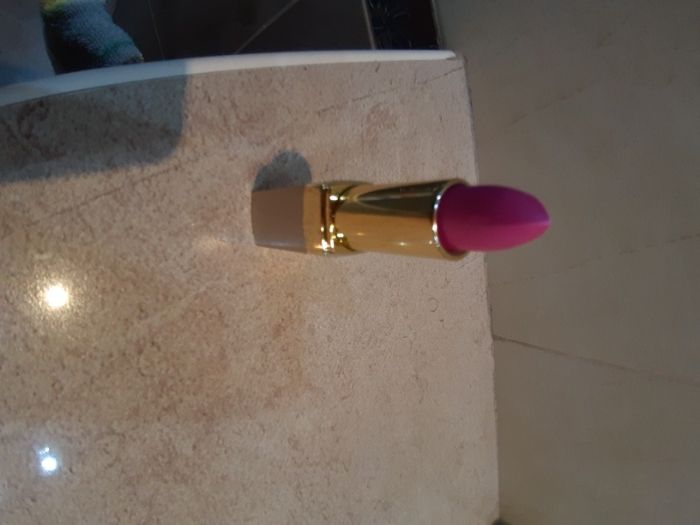 Червила с опаковка НОВИ, марки Bell и Golden rose