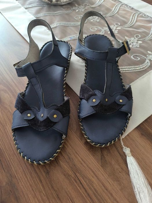 Дамски кожени сандали 39 номер