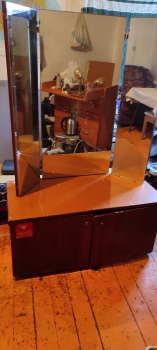 Трюмо Советског производства